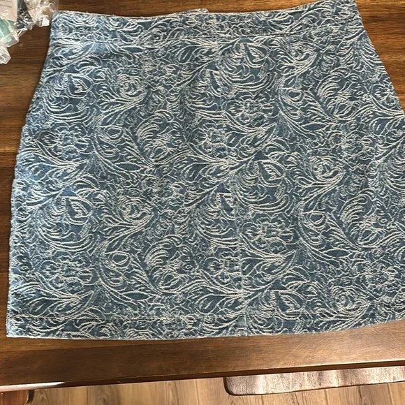 Avec Les Filles Denim Mini Skirt - Picture 9 of 9